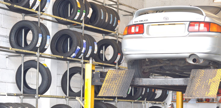 Tyre change in Harlow